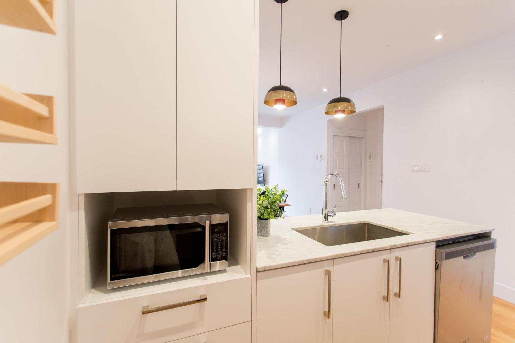 Hip, Stylish Apartment In Little Italy By Den Stays A Montréal Zimmer foto